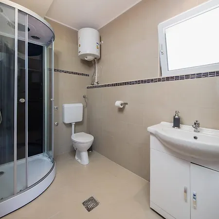 Cruiser مارينا