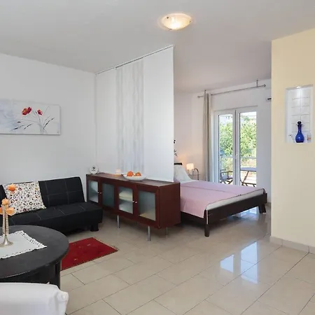 Cruiser Apartment